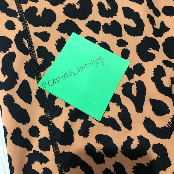 Balance Athletica rider short MED - Picture 4 of 4